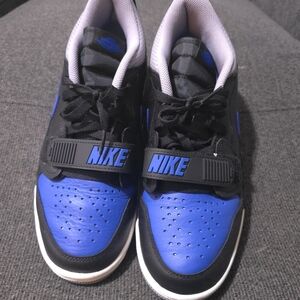 Nike Dual-Tone Black and Blue Shoes